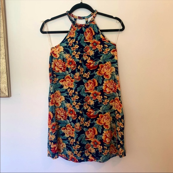Floral Halter Dress - Picture 3 of 10